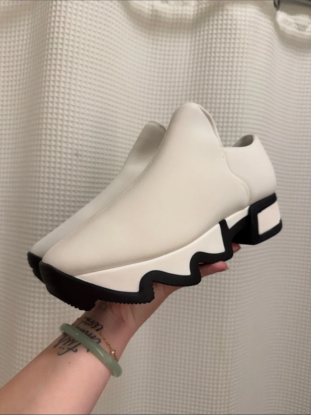 WES I White Low Top Sneaker NWOT - Size 41, Men’s 8, Women’s 11